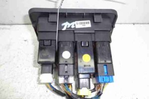 Изображение товара 38231 - 00038231 pereklyuchatel sveta 3