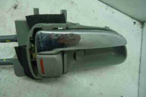 Изображение товара 38307 - 00038307 zamok dveri Peugeot 306 3