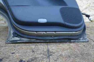 Изображение товара 38326 - 00038326 dver zadnyaya levaya Peugeot 306 2