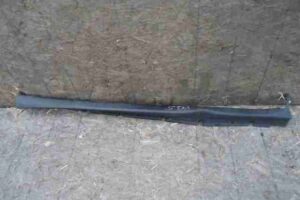 Изображение товара 38334 - 00038334 porog plastikovyj pravyj Jeep Commander 1