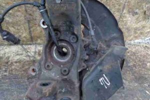 Изображение товара 38454 - 00038454 kulak povorotnyj levyj Toyota Carina E 2
