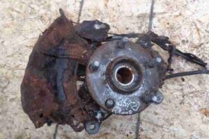 Изображение товара 38457 - 00038457 kulak povorotnyj levyj BMW X1