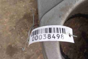 Изображение товара 38498 - 00038498 kryshka dvigatelya dekorativnaya Volvo 440 2