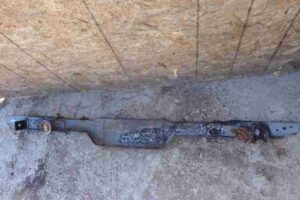 Изображение товара 38528 - 00038528 planka pod kapot Toyota Venza