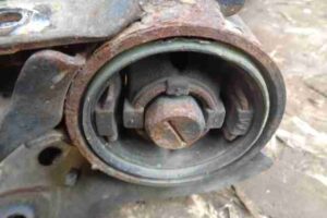 Изображение товара 38605 - 00038605 rychag perednij pravyj nizhnij Renault Sandero 1