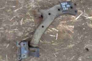 Изображение товара 38605 - 00038605 rychag perednij pravyj nizhnij Renault Sandero