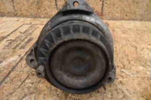 Изображение товара 38639 - 00038639 podushka krepleniya dvigatelya 