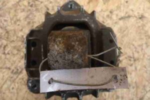 Изображение товара 38639 - 00038639 podushka krepleniya dvigatelya 2