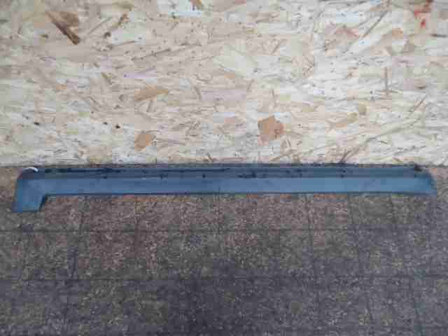 Изображение товара 38799 - 00038799 porog plastikovyj pravyj Peugeot 306