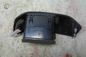 Изображение товара 38917 - 00038917 deflektor obduva salona Isuzu Rodeo 1