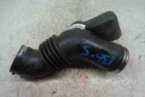 Изображение товара 39164 - 00039164 patrubok vozdushnogo filtra Peugeot 306 1