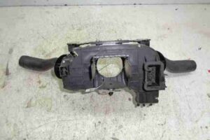 Изображение товара 39590 - 00039590 pereklyuchatel podrulevoj (strekoza) Toyota Corolla Matrix 2