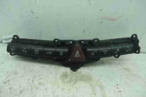 Изображение товара 39607 - 00039607 knopka avarijnoj signalizatsii Ford Ka