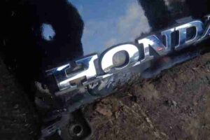 Изображение товара 39804 - 00039804 kryshka bagazhnika Renault Logan 3