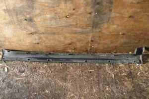 Изображение товара 39846 - 00039846 porog plastikovyj levyj Peugeot 306 2