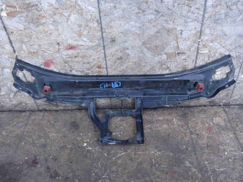 Изображение товара 40169 - 00040169 planka pod kapot Ford Scorpio