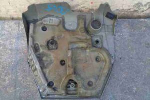 Изображение товара 40221 - 00040221 kryshka dvigatelya dekorativnaya Chevrolet Trailblazer 2