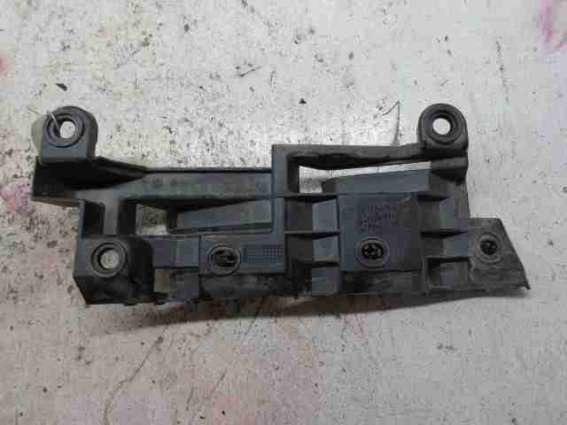 Изображение товара 40228 - 00040228 kronshtejn zadnego bampera Toyota 4Runner