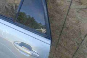 Изображение товара 40384 - 00040384 dver zadnyaya levaya BMW X1 2