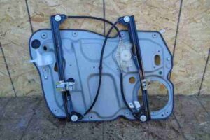 Изображение товара 40392 - 00040392 steklopodemnik perednij pravyj Toyota Highlander