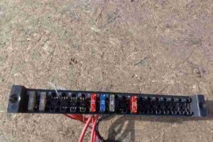 Изображение товара 40424 - 00040424 blok predokhranitelej Fiat Brava 2