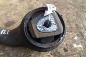 Изображение товара 40506 - 00040506 rychag perednij levyj nizhnij 1