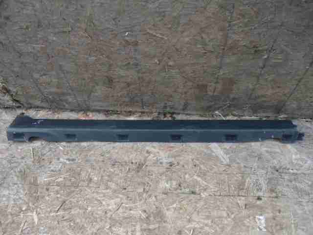 Изображение товара 40507 - 00040507 porog plastikovyj pravyj Audi A8