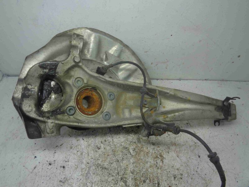 Изображение товара 40589 - 00040589 kulak povorotnyj levyj Mercedes B klasse