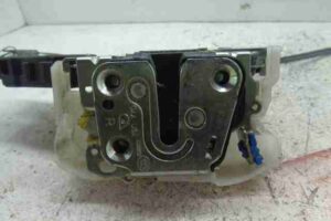 Изображение товара 40591 - 00040591 zamok dveri Peugeot 306 1