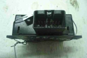 Изображение товара 40698 - 00040698 blok upravleniya Skoda Roomster 3