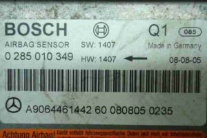 Изображение товара 40725 - 00040725 blok upravleniya podushek bezopasnosti Toyota Celica 3