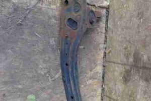 Изображение товара 40942 - 00040942 balka perednyaya prodolnaya Suzuki SX4 2