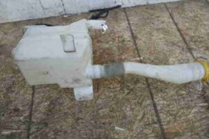 Изображение товара 41104 - 00041104 bachok omyvatelya Peugeot 306 3