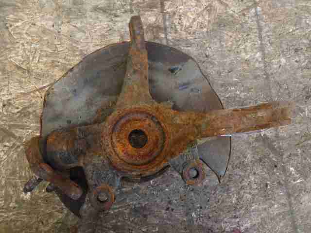 Изображение товара 41252 - 00041252 kulak povorotnyj levyj Renault Sandero