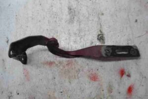 Изображение товара 41426 - 00041426 petlya kapota levaya Renault Sandero 2