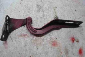 Изображение товара 41426 - 00041426 petlya kapota levaya Renault Sandero