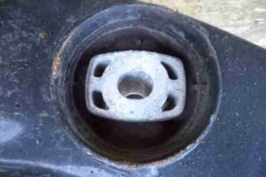 Изображение товара 41604 - 00041604 balka zadnyaya 2