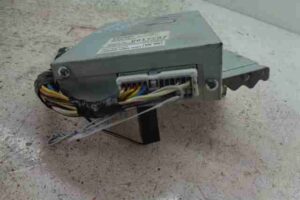 Изображение товара 41711 - 00041711 blok upravleniya kameroj zadnego vida Peugeot 306 1