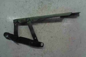 Изображение товара 42075 - 00042075 petlya kapota pravaya Peugeot 207 1