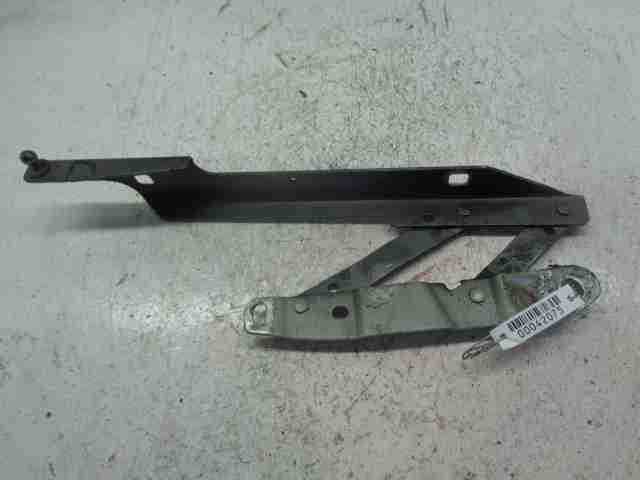 Изображение товара 42075 - 00042075 petlya kapota pravaya Peugeot 207