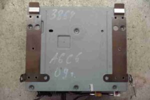 Изображение товара 42137 - 00042137 blok upravleniya priema signala magnitoly 