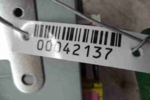 Изображение товара 42137 - 00042137 blok upravleniya priema signala magnitoly 2