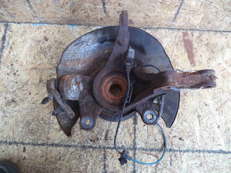 Изображение товара 42249 - 00042249 kulak povorotnyj levyj Renault Sandero