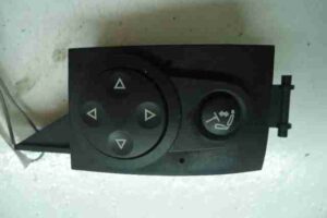 Изображение товара 42394 - 00042394 knopka salona Toyota Corolla Matrix