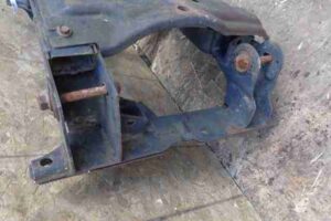 Изображение товара 42553 - 00042553 balka perednyaya Peugeot 207 1