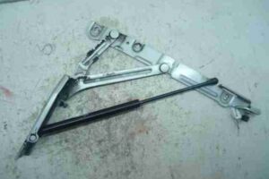 Изображение товара 42827 - 00042827 amortizator kryshki bagazhnika Ford Ka 1