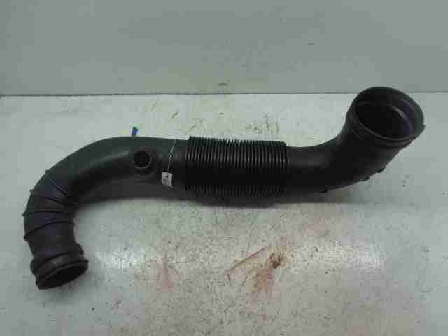 Изображение товара 42845 - 00042845 patrubok vozdushnogo filtra Fiat Brava