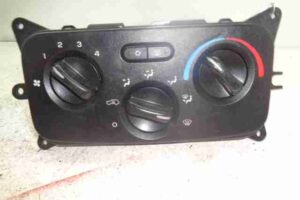 Изображение товара 43055 - 00043055 pereklyuchatel otopitelya Peugeot 207