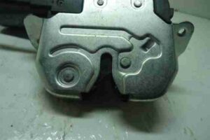 Изображение товара 43179 - 00043179 zamok bagazhnika Ford Scorpio 1