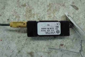 Изображение товара 43230 - 00043230 blok usilitelya antenny Toyota Corolla Matrix